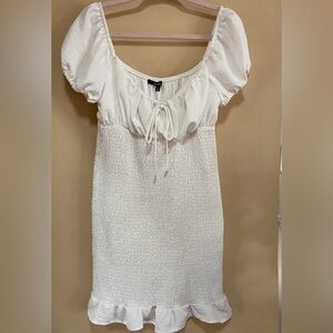 Papaya white Dress . Brand New size Large
